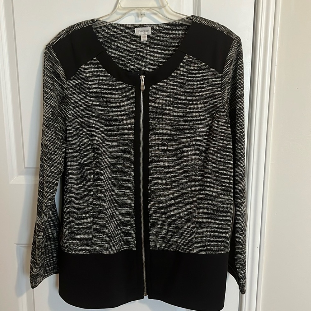 Plus size zippered blazer/jacket